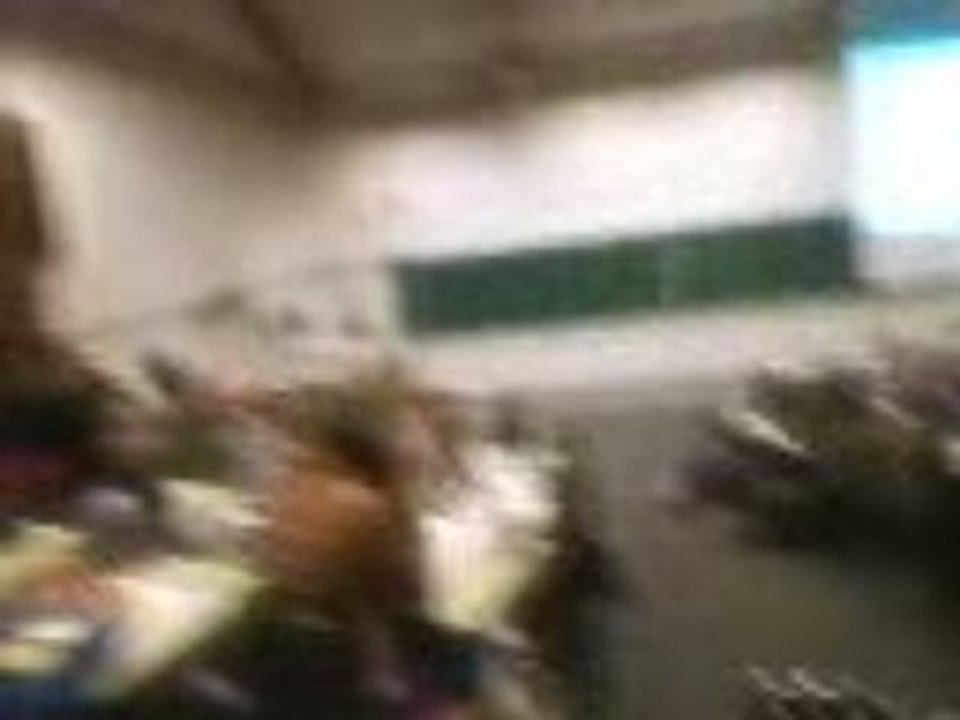 Louvain-la-Neuve, "concert" dans un auditoire...