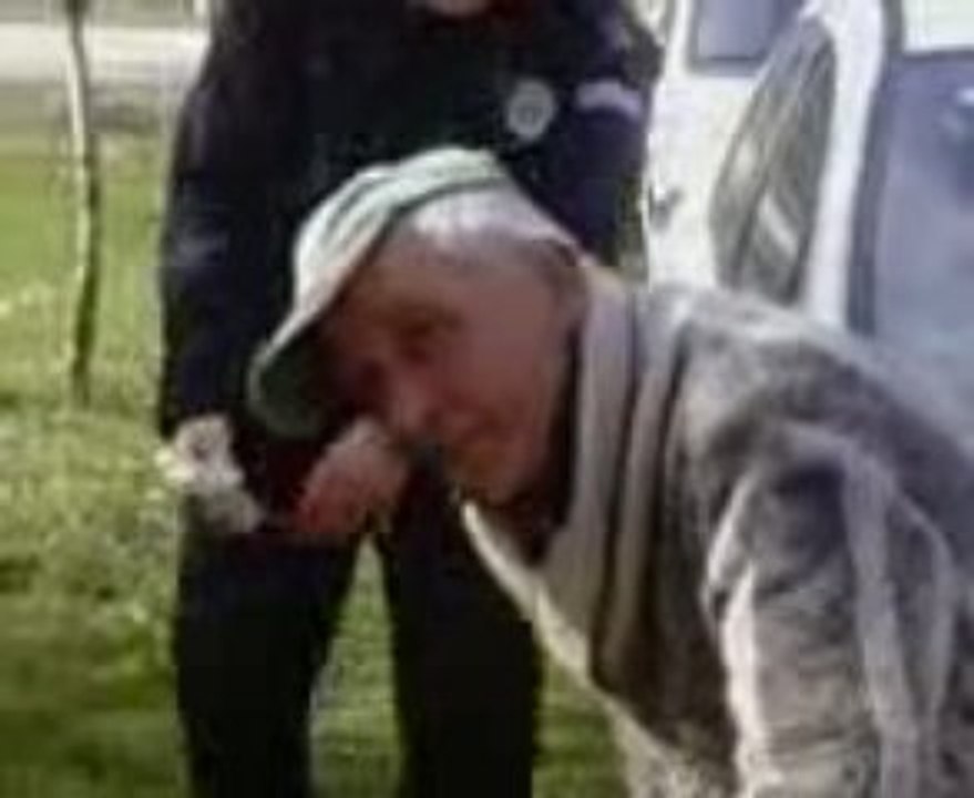 un papy trop alcoolisé