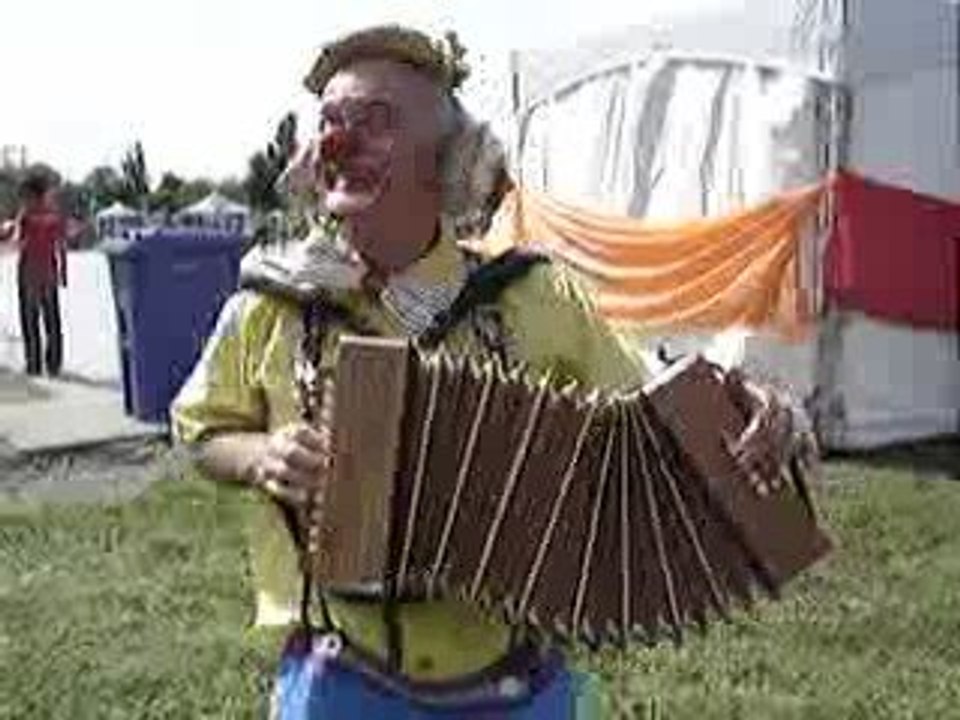 CLOWN VILLE  MONSIEUR TI PIT