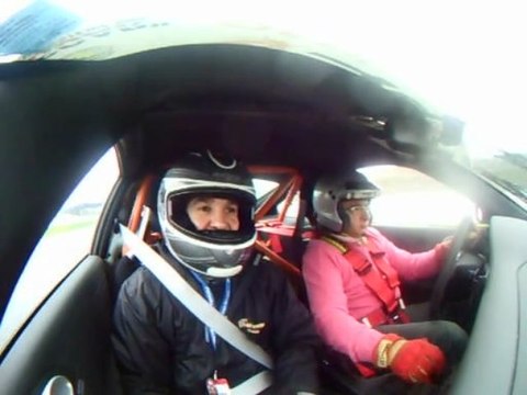 PATRICE SOUS LA PLUIE A MAGNY COURS EN 997 GT3 RS