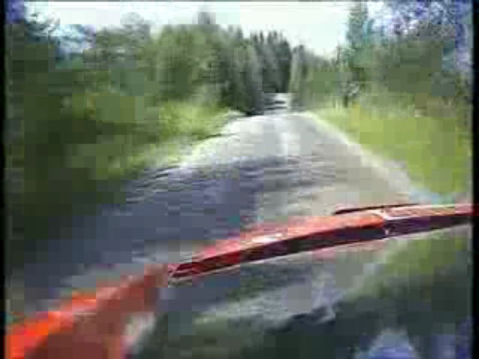 WRC rallye de Finlande 2005 jump