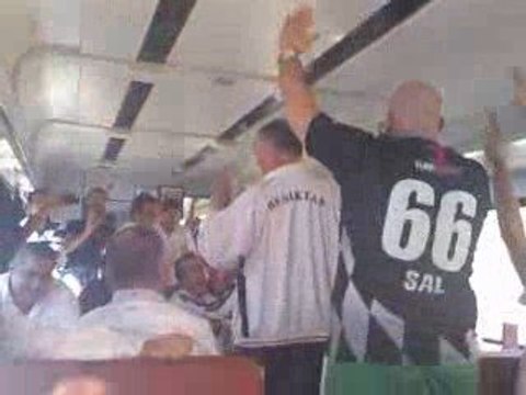 Eskişehir - Beşiktaş Trende.. Hindi Baba Hindi - Asabi Sedat