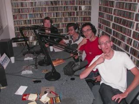 Perdus sur les ondes, épisode 02 : 33, Nazareth