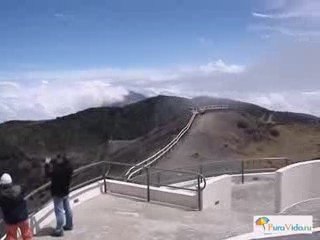 Ирасу (Irazu) - действующий вулкан в Коста-Рике.