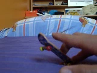 aprendre un impossible en finger skate