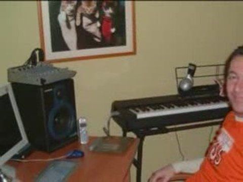 aşkımız bitmesin bize göz degmesin