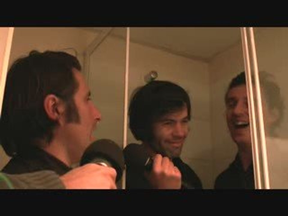 Bikini Machine dans la douche !