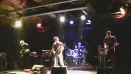 Control Wallis on the rock