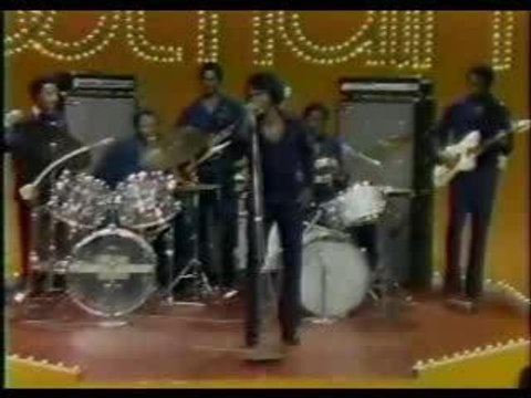 James Brown-MakeItFunky@Soul Train 1973