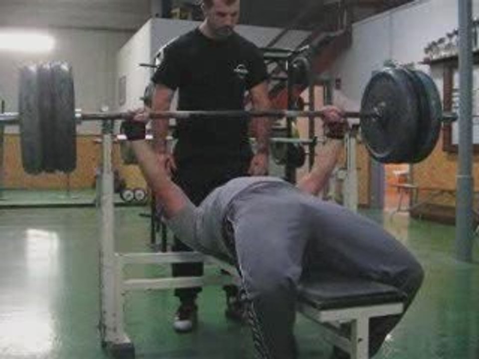 régis favre benchpress 8*120kg