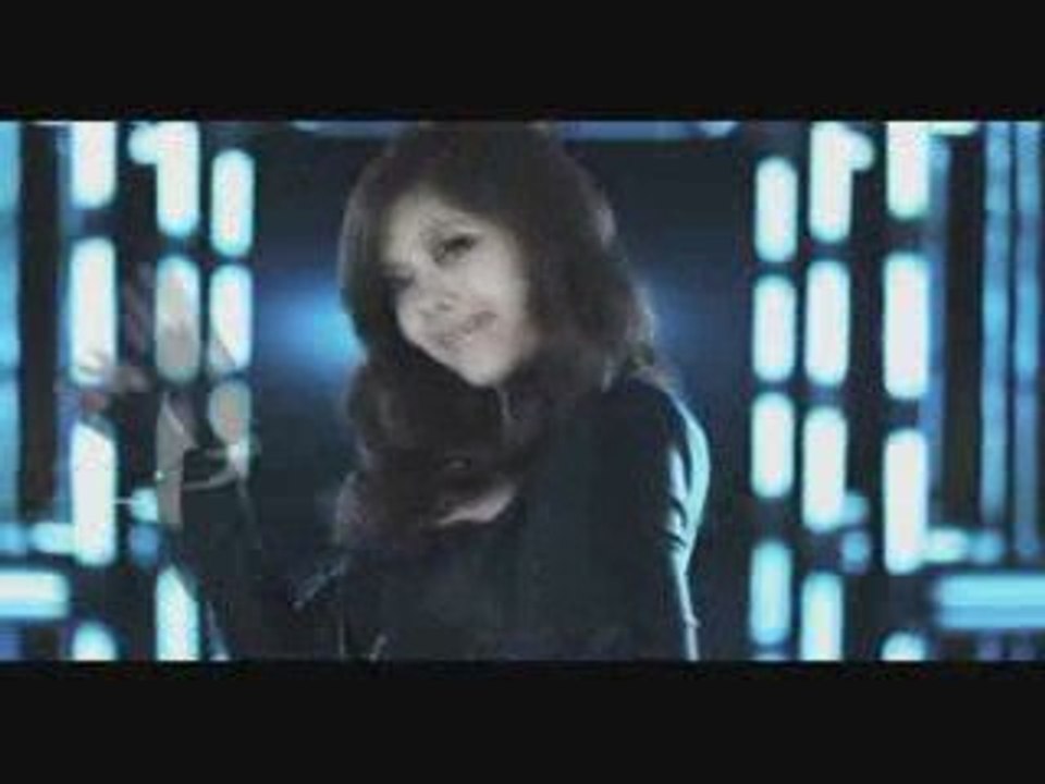 Lyn - New Celebration feat. Thunder (MBLAQ)