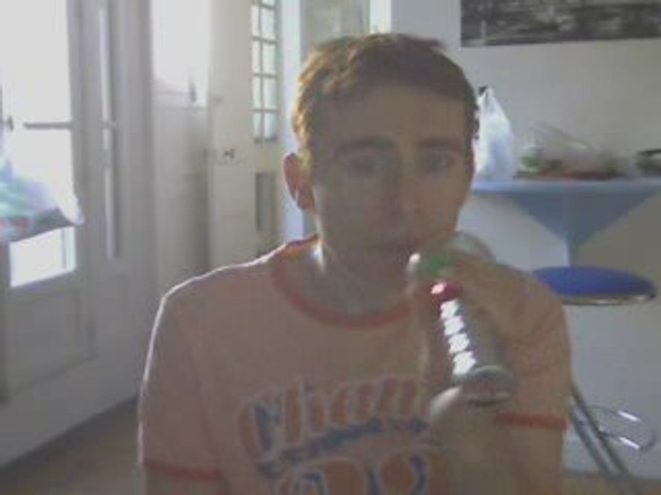 Wiwi égratigne "Les soirées parisiennes"