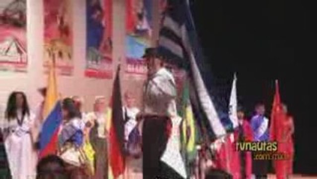 Desfile de Naciones en el V Mosaico de Culturas