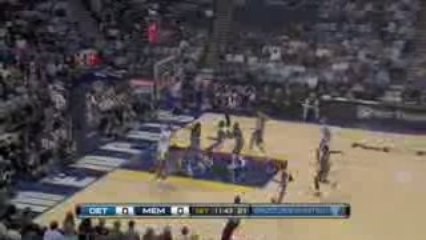 NBA Tayshaun Prince slams it home against the Memphis Grizzl