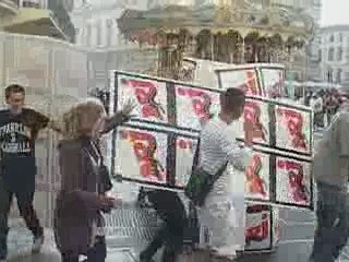 Les Pancartes NRJ en Mode Romains, Attaque de la Tortue !!!