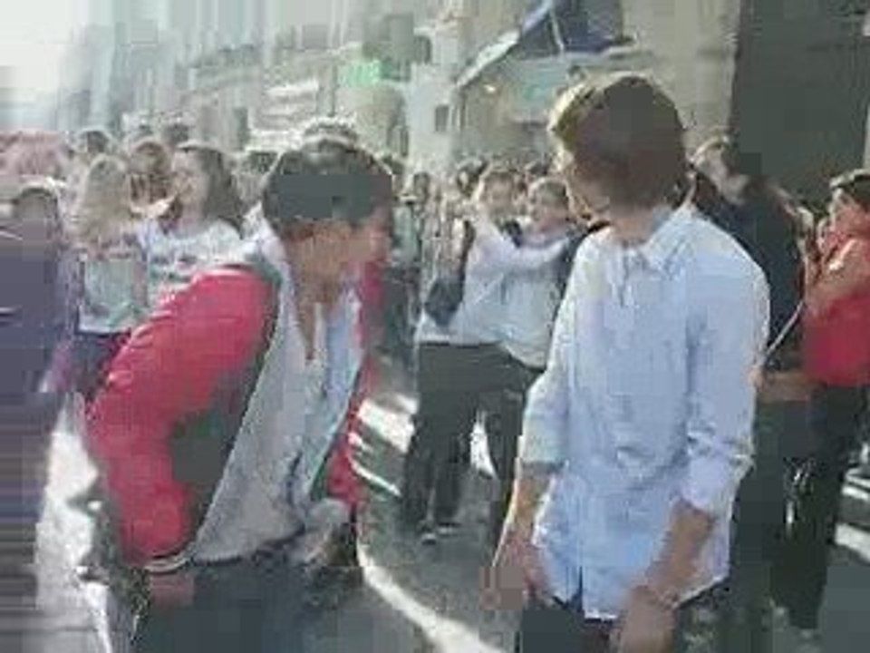 Flash Mob Michael Jackson Montpellier Dim et Yann !!!