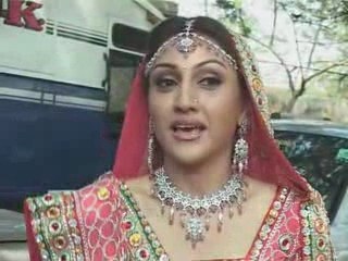 lb 305 MUMMYji On Location