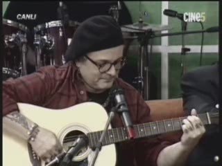 Harun Kolçak-Anladım (Canlı performans)-KALİTELİ