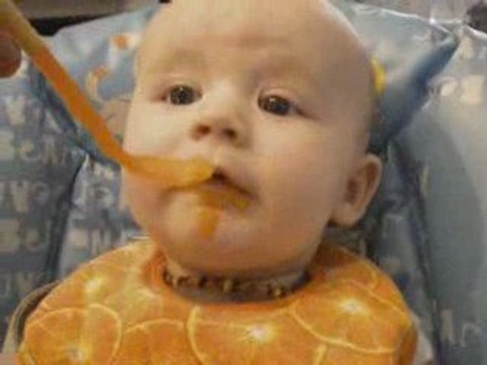 Premières cuillères pour Mathéo