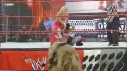 Monday Night Raw 26/05/08 - Jillian Hall vs Melina