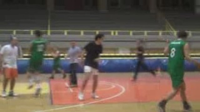 contra vs kathimerini (itta tis kathimerinis) filikos agwnas