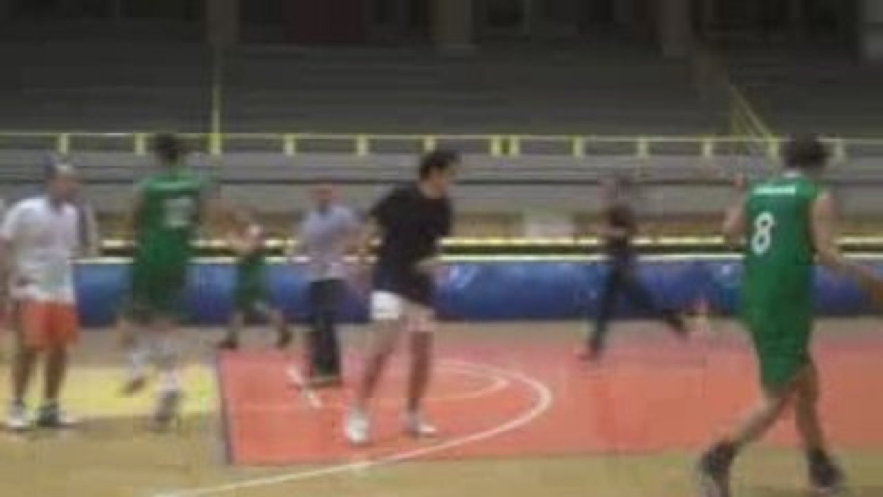 contra vs kathimerini (itta tis kathimerinis) filikos agwnas