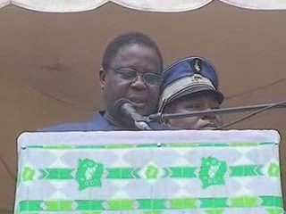 BEDIE parle aux jeunes de côte d'voire en Djagassa