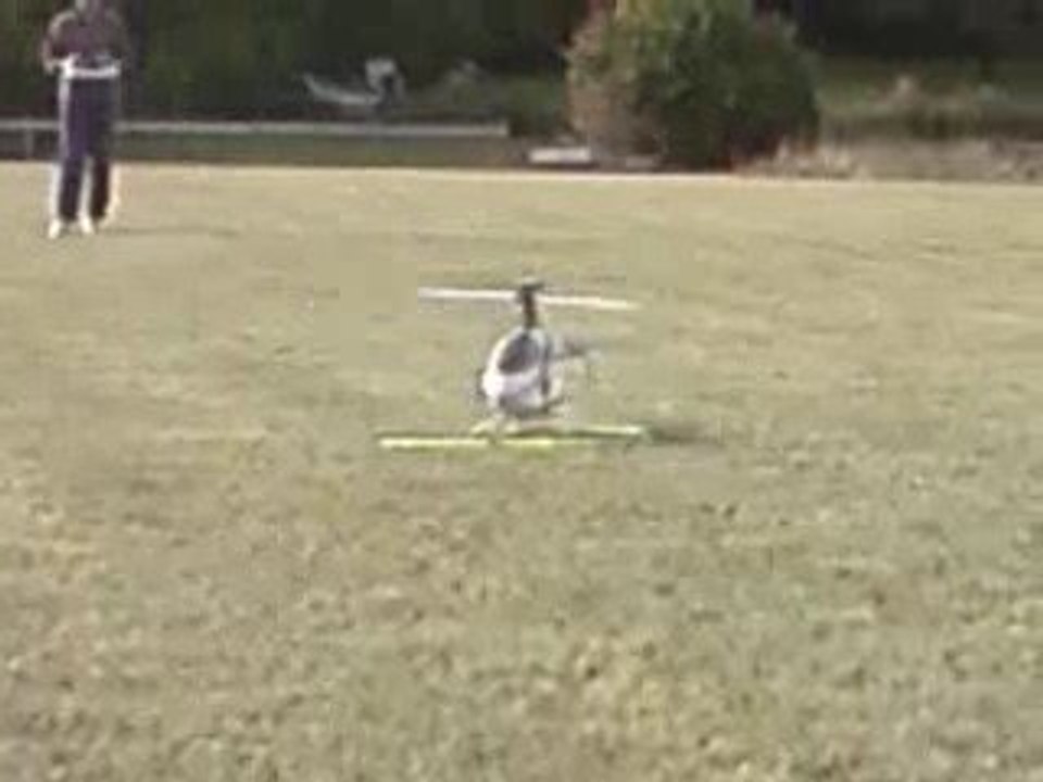 un statio vue de face filmé par christophe