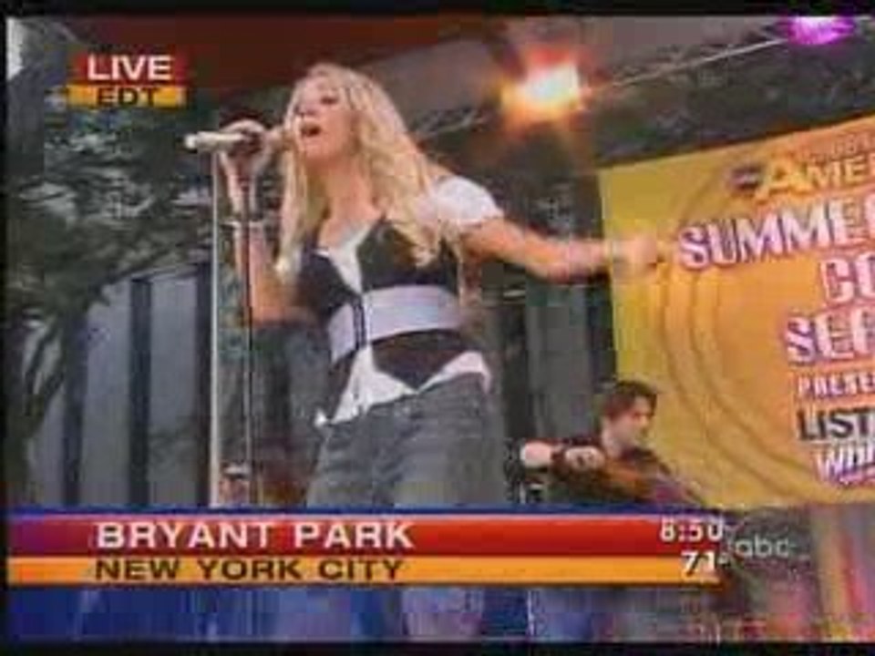 Carrie Underwood - Before he cheats (Live)