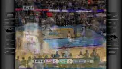 NBA Desmond Mason elevates for the alley-oop and slams it in