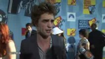 Robert at MTV Video Music Awards Show (1) (Septiembre 2008)