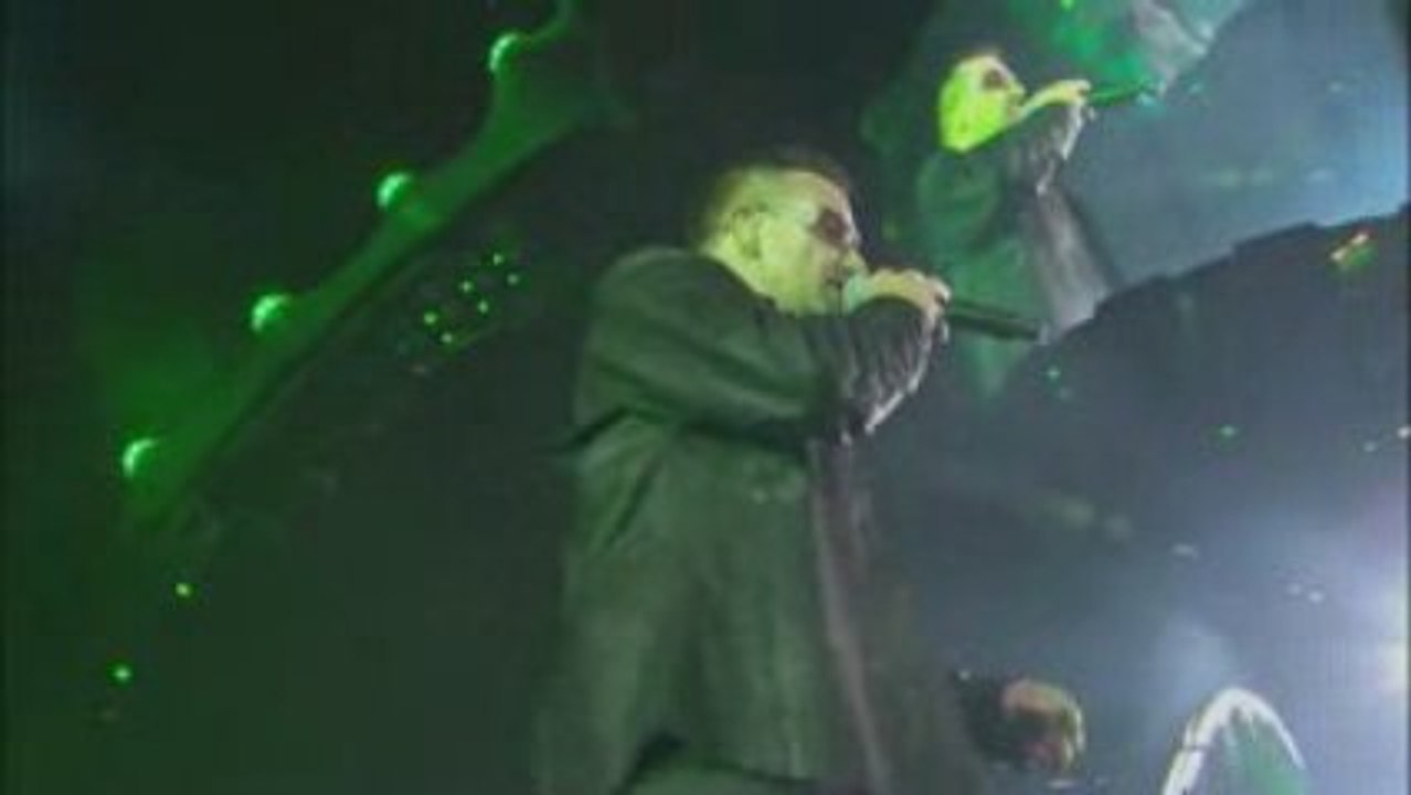 U2 Sunday Bloody Sunday - Live from the Rose Bowl