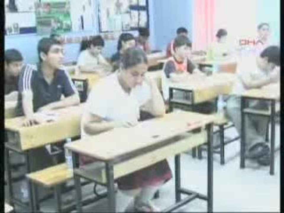 Ezan ve Başörtüsü Düşmalığı