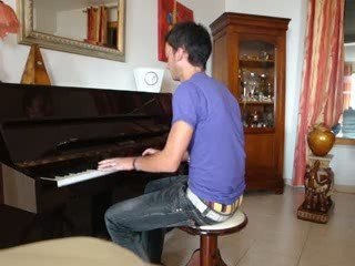 Akon - Sexy Bitch ( + gregory Lemarchal )