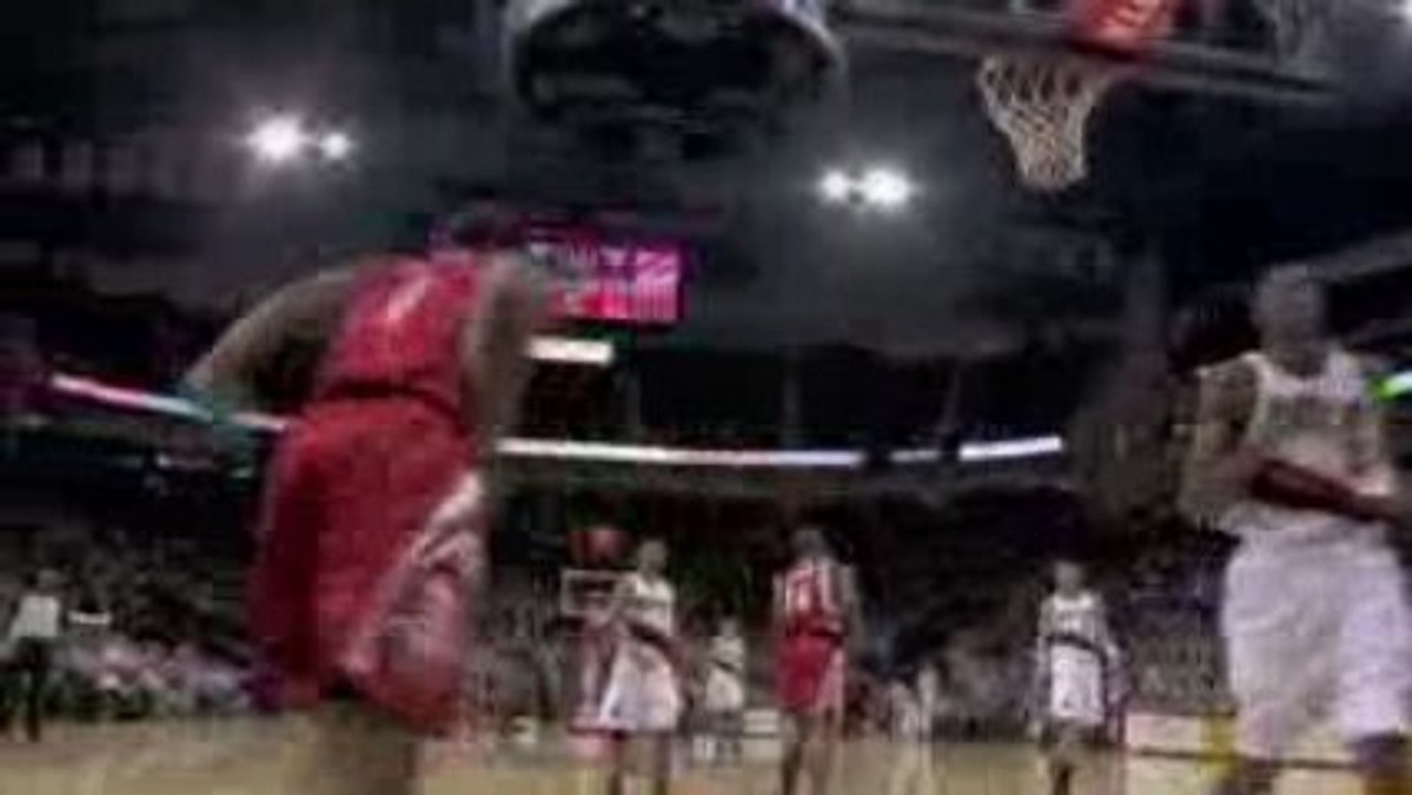 NBA Trevor Ariza picks off the pass and takes it the other w