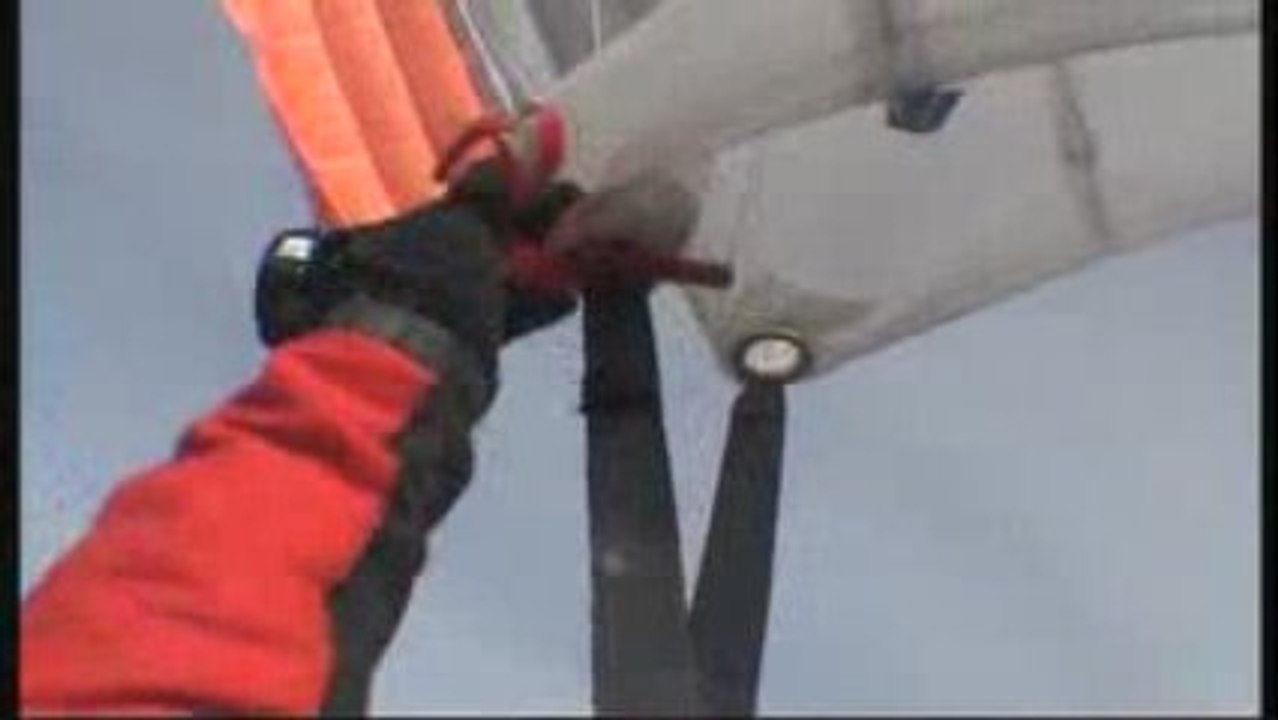 Saut avec drapeau : Jo, Yves et Momo en vidéo