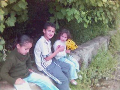 BOUDJEMAA EL ANKIS CHANTE EN KABYLE( TADERT-IW)