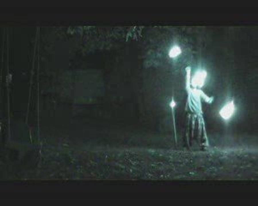 TONTON SANKA aux nunchaku et staff (double & contact)