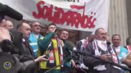 Pikieta przed siedzibą spółki PKP PLK S. A.