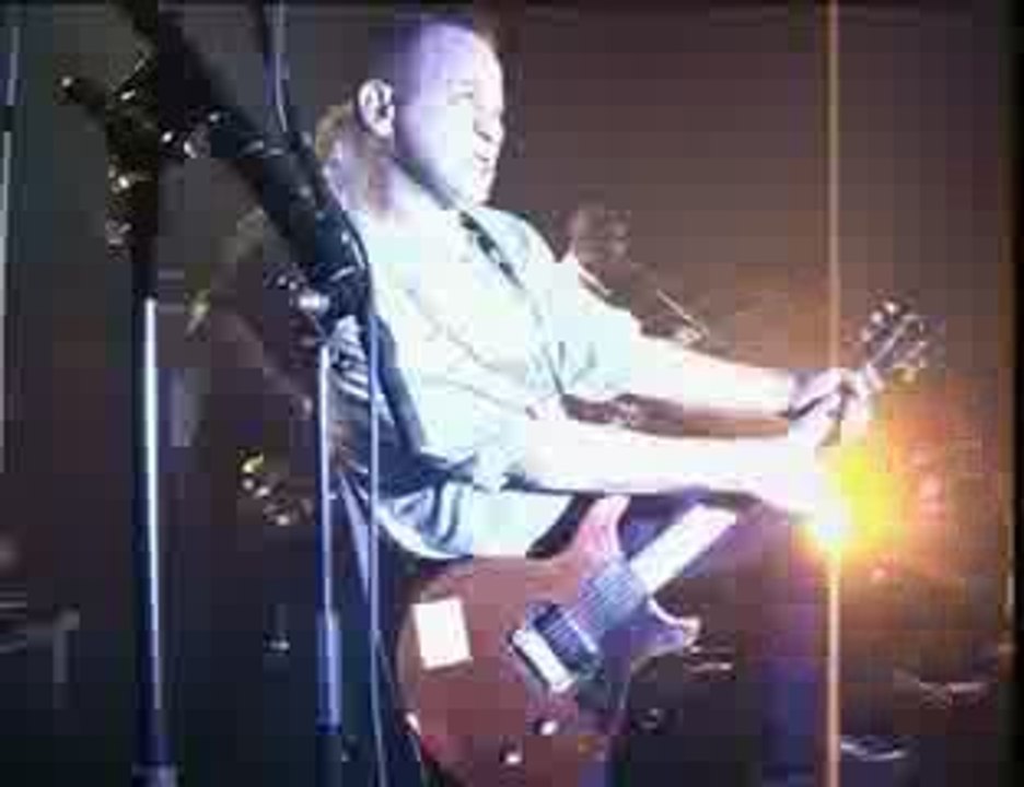 LA SOURIS DEGLINGUEE -st sauveur (live au bataclan)