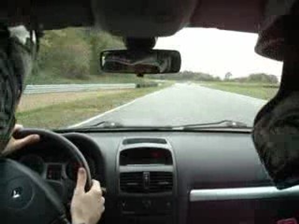 Lohéac le 1er novembre. 1ere cession. Piste trempée