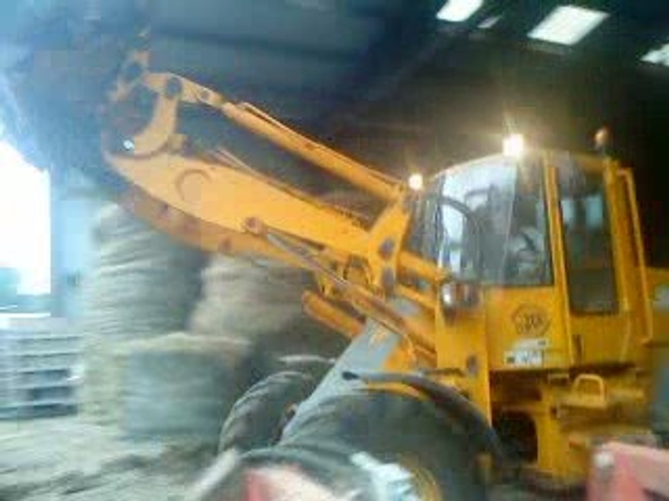 Fumier chargeur JCB 414