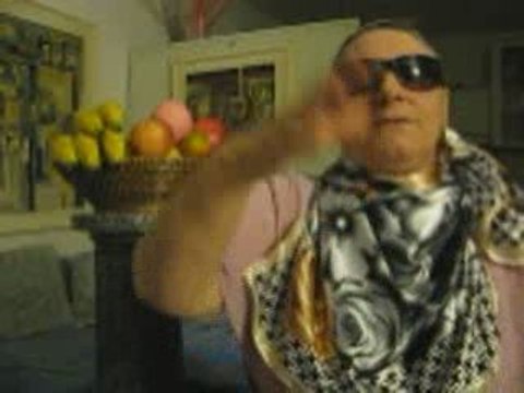 I CONSIGLI DI GENNIFER-BORSE SOTTO AGLI OCCHI