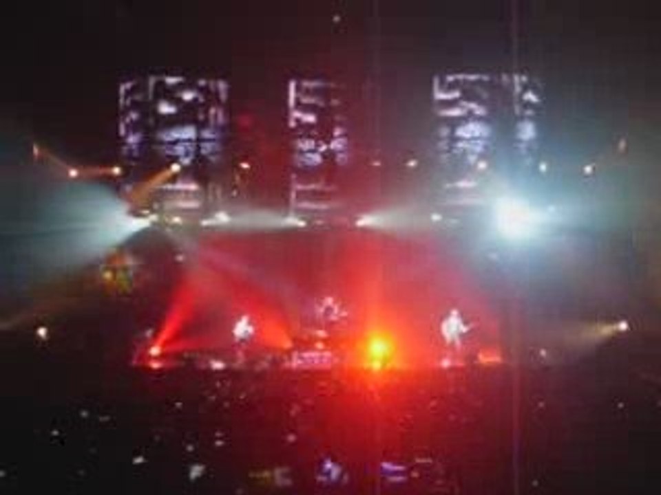 Muse at Lièvin (31/10/09) - Hysteria