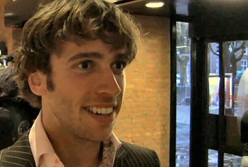 Ja Zuster Nee Zuster: een musical vol herrie