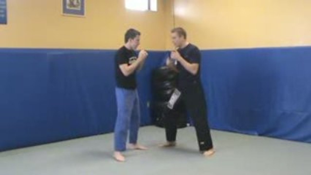 Head Movement - Bob and Weave in Boxing and MMA