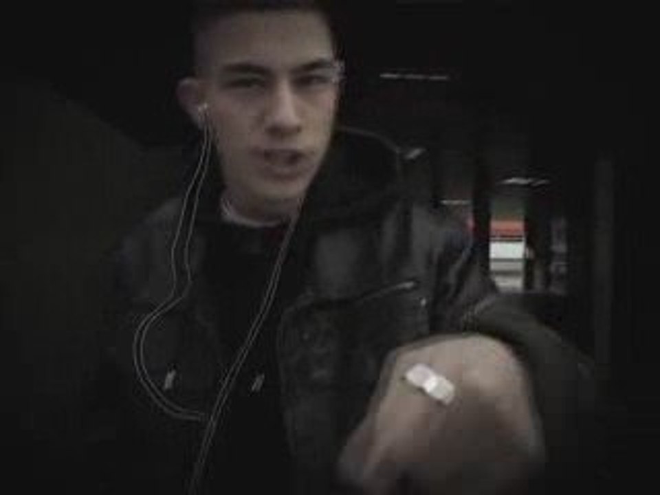 Rap Francais - Macro - Petit Freestyle 2009 - Hip Hop Suisse