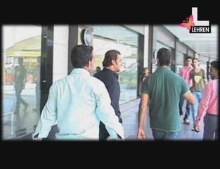 Why Shahrukh Khan Is Irritated?