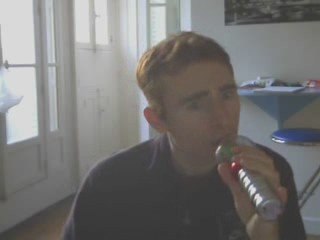 Wiwi égratigne "Mr Brightside"