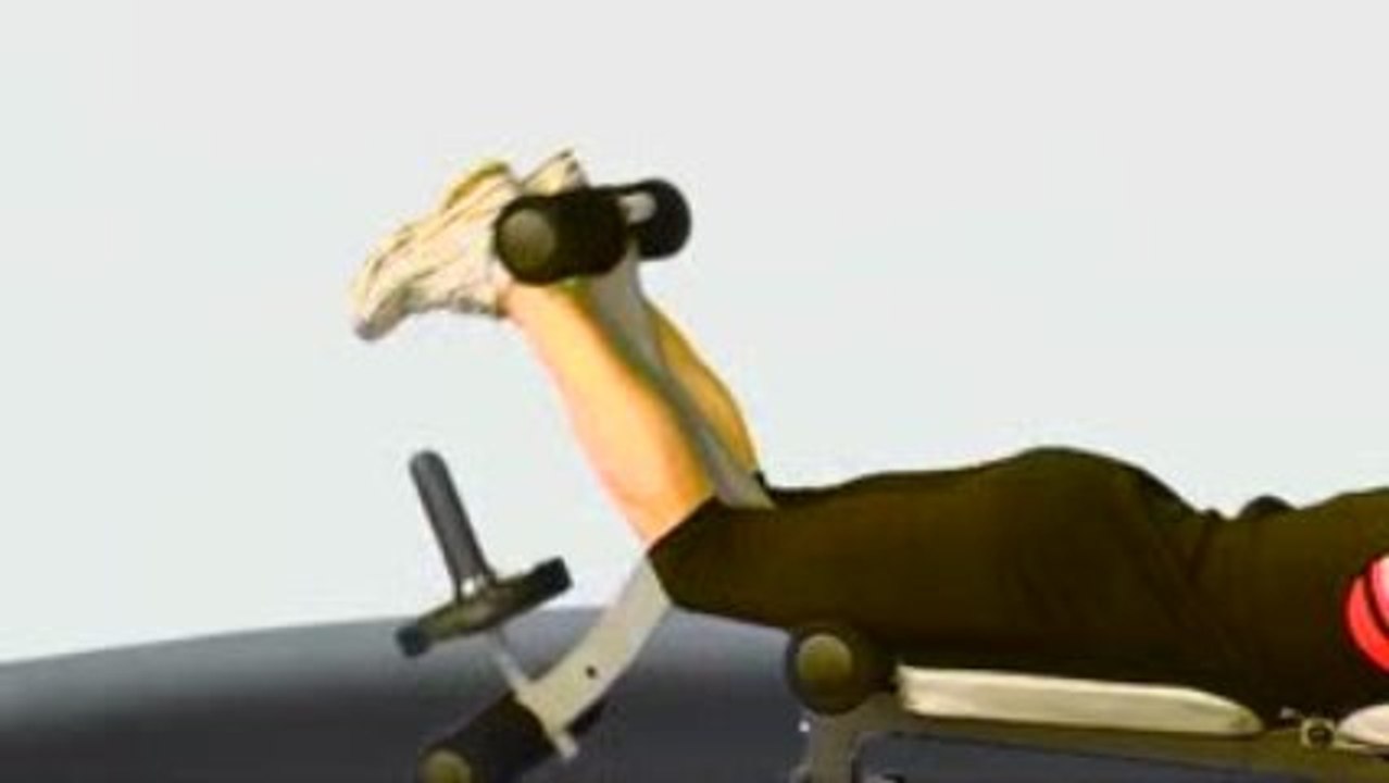 Leg Curl - Womens exercise videos from Maximuscle